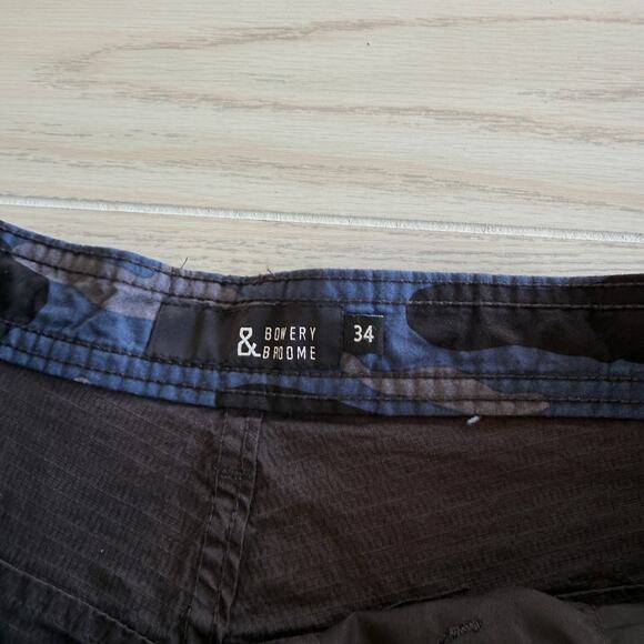 Bowery & Broome Men’s Cargo Shorts Size 34 Dark Gray NWT Flaw - Picture 3 of 7